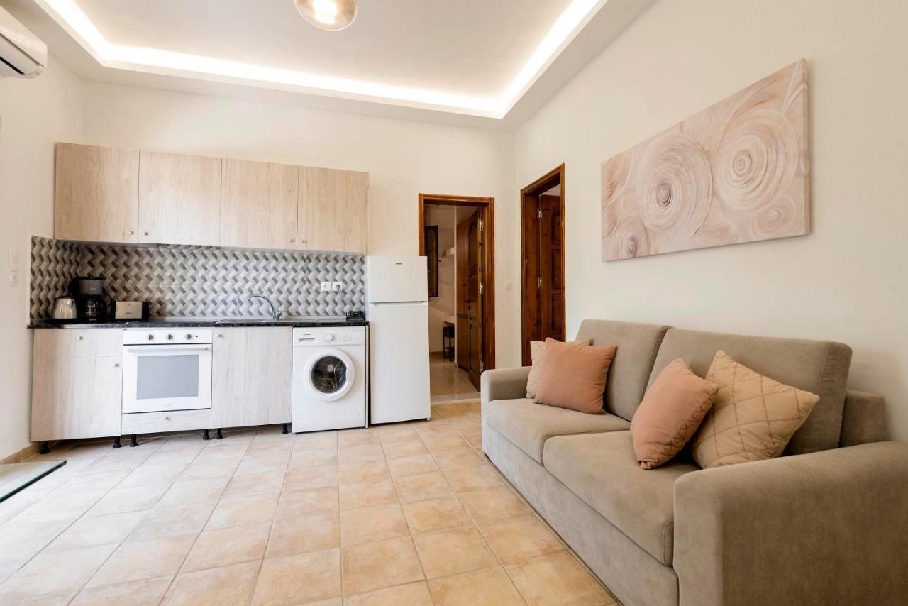 Ariadni Apartments ファリラキ エクステリア 写真